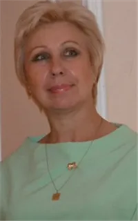 Наталья Дмитриевна - репетитор по биологии, истории, обществознанию, предметам начальной школы, подготовке к школе и географии